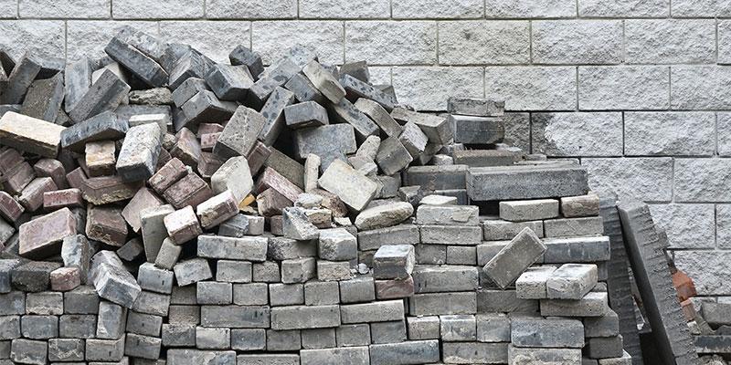 pile of bricks for brick pavers to use for brick paving